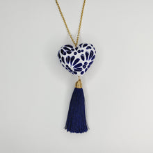 Cargar imagen en el visor de la galería, Corazón chico Talavera tradicional