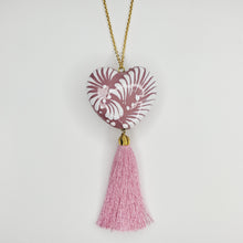 Cargar imagen en el visor de la galería, Corazón grande Talavera rosa