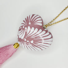 Cargar imagen en el visor de la galería, Corazón grande Talavera rosa