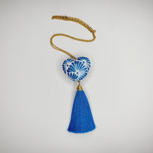 Cargar imagen en el visor de la galería, Corazón grande Talavera azul