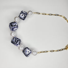 Load image into Gallery viewer, Cubes Necklace
