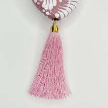 Cargar imagen en el visor de la galería, Corazón grande Talavera rosa
