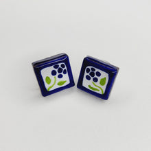 Cargar imagen en el visor de la galería, Aretes Cuadro grande Flor
