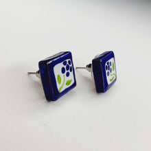 Cargar imagen en el visor de la galería, Aretes Cuadro grande Flor
