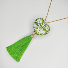 Cargar imagen en el visor de la galería, Corazón grande Talavera verde
