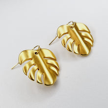 Cargar imagen en el visor de la galería, Aretes Hoja
