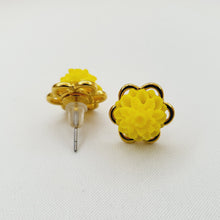 Cargar imagen en el visor de la galería, Aretes Cempasúchil Amarillo
