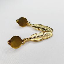 Charger l&#39;image dans la galerie, Boucles d&#39;oreilles plumes
