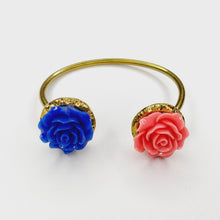 Load image into Gallery viewer, Golden flower bracelet
