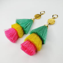 Cargar imagen en el visor de la galería, Arete Borla Grande Verde-Amarillo
