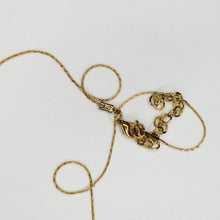 Charger l&#39;image dans la galerie, Collier de perles et mini pompons
