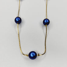 Cargar imagen en el visor de la galería, Collar de Perlas Azul Rey Iridiscente

