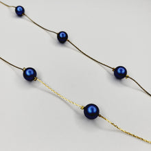 Cargar imagen en el visor de la galería, Collar de Perlas Azul Rey Iridiscente

