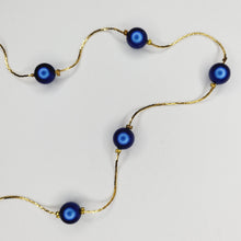 Cargar imagen en el visor de la galería, Collar de Perlas Azul Rey Iridiscente
