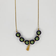 Charger l&#39;image dans la galerie, Collier de perles et mini pompons
