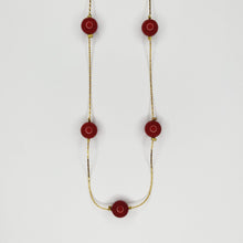 Cargar imagen en el visor de la galería, Collar de Perlas Rojo
