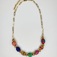 Cargar imagen en el visor de la galería, Collar Esferas de Palma
