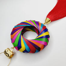 Cargar imagen en el visor de la galería, Collar Aro de Palma Multicolor Rojo
