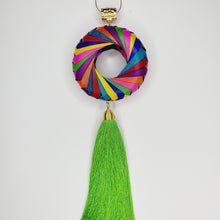 Cargar imagen en el visor de la galería, Collar Aro de Palma Multicolor Verde
