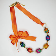 Load image into Gallery viewer, Ribbon Necklace with Palm Spheres

