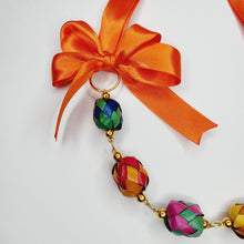 Load image into Gallery viewer, Ribbon Necklace with Palm Spheres
