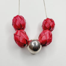 Load image into Gallery viewer, Ribbon Necklace with Palm Spheres
