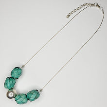Cargar imagen en el visor de la galería, Collar Palma Plata - Aqua
