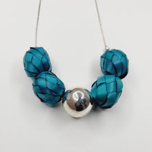 Cargar imagen en el visor de la galería, Collar Palma Plata - Azul
