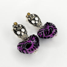 Cargar imagen en el visor de la galería, Calaveras Platedas Corazón Talavera Morado
