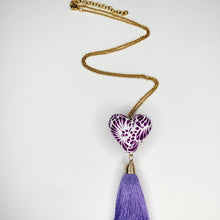 Cargar imagen en el visor de la galería, Corazón chico Talavera lila
