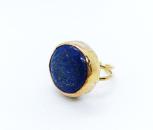 Load image into Gallery viewer, Round Lapizlazuli Ring
